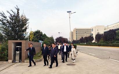 團(tuán)市委、市貿(mào)促會(huì)、市青企協(xié)一行到工投集團(tuán)涇河產(chǎn)業(yè)園考察交流