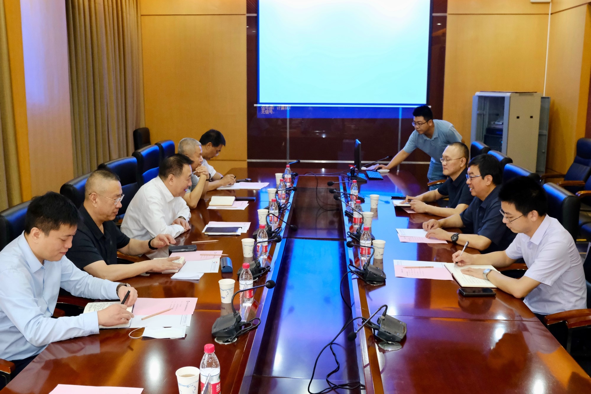 工投集團(tuán)黨委書記、董事長(zhǎng)金輝拜訪西北有色金屬研究院