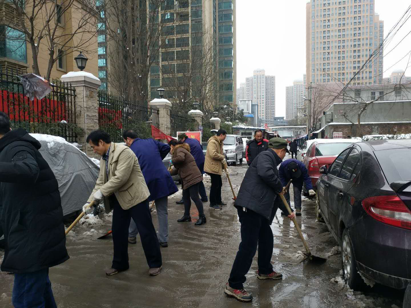 “以雪為令，御雪奮戰(zhàn)” 西安工業(yè)投資集團再行動